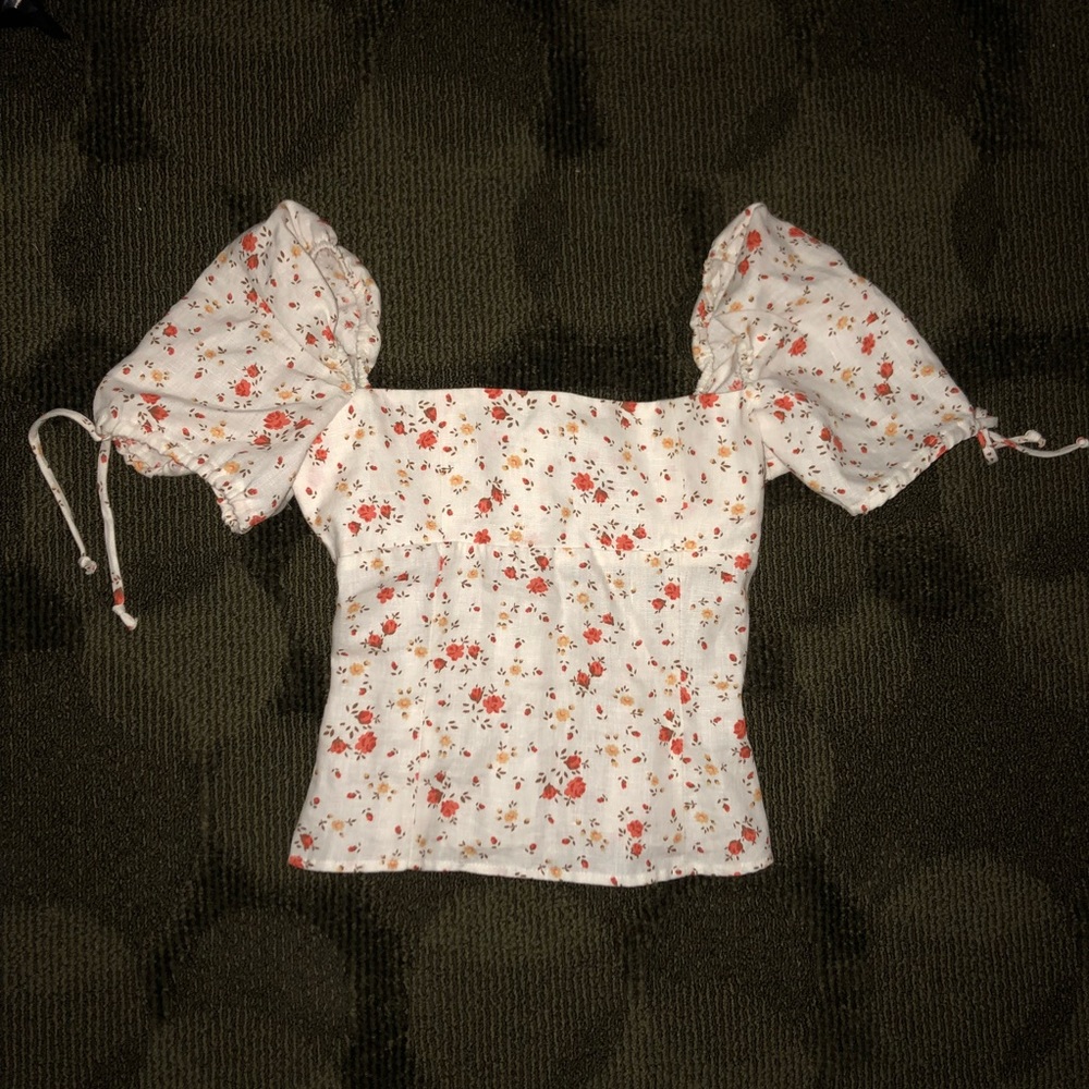 Floral linen square neck top